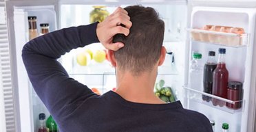 Багато хто неправильно користується холодильником: експерт розповів, як люди втрачають гроші