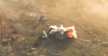 "Чотири хвилини пекла": бійці президентської бригади спалили колону техніки ЗС РФ (відео)