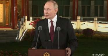 "Наполегливо закликали": Путін заявив, що відвів ЗС РФ від Києва у 2022-му на прохання європейців