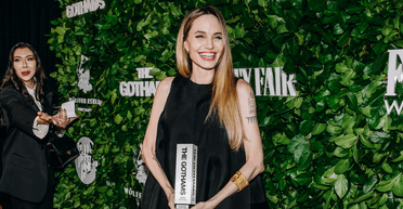 Анджеліна Джолі у вінтажній сукні отримала нагороду Gotham Awards (фото)