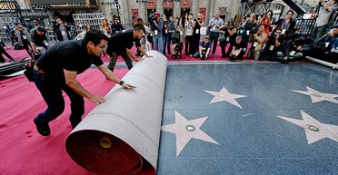 Старые начинают и выигрывают. Как скандалы сотрясают кинопремию "Оскар"