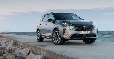 В Украине появится мощный семейный электросовер Peugeot: подробности и цены (фото)