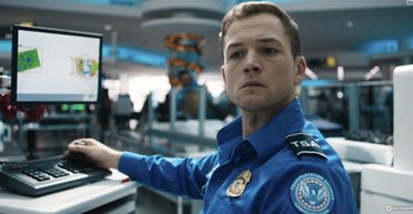 Послідовно закручений: відгуки критиків на новий хіт Netflix "Ручна поклажа"