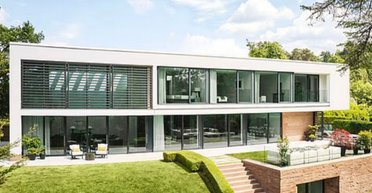 Мать получила особняк и 250 тысяч наличными всего за $32: мужчина надеялся выиграть только колбаски