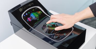Новая технология LG превратит поверхности в дисплеи: как она работает (видео)