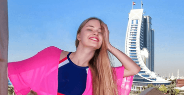 Стрибнула з балкона в Дубаї: загинула 31-річна українська блогерка — усі деталі (фото)