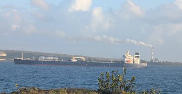 США пропустили російський танкер на Кубу: чому острів це не врятує (відео)