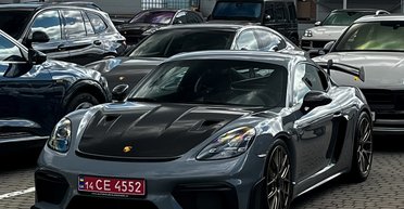 Настоящий эксклюзив: в Украину привезли очень редкий спорткар Porsche на 500 сил (фото)