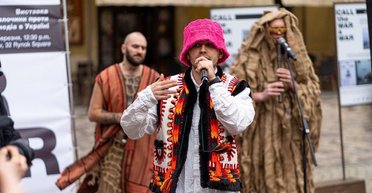 "Я втратив всіх своїх друзів в один день": фронтмен гурту "Kalush" розповів про наркотичну залежність (відео)