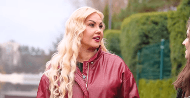 Камалия показала имение, в котором живет с бывшим миллиардером: "Мне стесняться нечего" (фото)