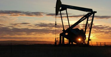 Индийские НПЗ боятся санкций Трампа и ищут новые пути закупок российской нефти, — Bloomberg