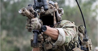 Вывели из спальни: в СМИ раскрыли детали операции по захвату Мадуро и его жены