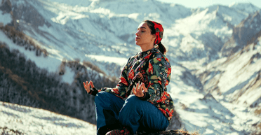 Попереду — щастя: 4 знаки Зодіаку, які скоро вийдуть із "замкнутого кола"