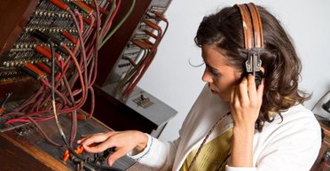 Без телеграфисток и выгребальщиков пуха. Чем в Украине заменят советский Классификатор профессий