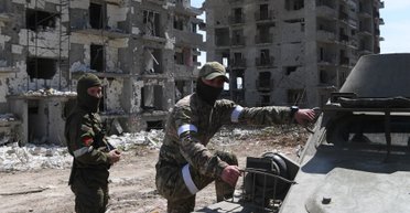 Заселяют город этническими русскими: РФ в Мариуполе мобилизует мигрантов из Азии, — Андрющенко