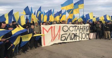 "Развод" или разведение. Возможно ли в "серой зоне" противостояние между добробатами и военными