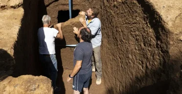 Одна из древнейших: археологи раскопали неповрежденную этрусскую гробницу в знаменитом некрополе