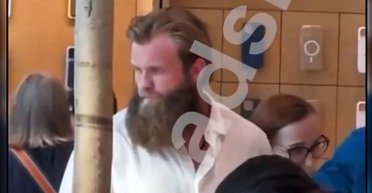 С женой и дочкой в ТЦ: нардепа-беглеца Дмитрука заметили в Лондоне, — СМИ (видео)