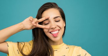 Скребти чи не скребти: учені пояснили, що дає щоденне чищення язика