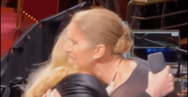 Адель розплакалася на публіці через Селін Діон (відео)