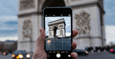 Прості трюки продовжать життя вашого iPhone: експерти розповіли, що треба зробити