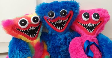 Символ 2022. У Арестовича десятки тысяч просмотров, у Невзорова — сотни, у Хаги Ваги — миллионы