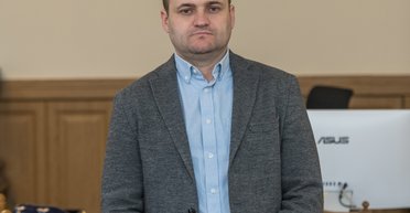 Цвинтар — єдине, що зараз об'єднує нашу країну: міністр розвитку громад