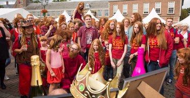 У Нідерландах зібралася найбільша кількість рудих на квадратний метр (відео)