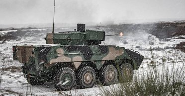 Польські військові викотили броньовик Rosomak з новими турелями ZSSW-30 (фото)