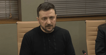 "Надо договариваться со мной": Зеленский назвал условия, при которых готов уйти в отставку