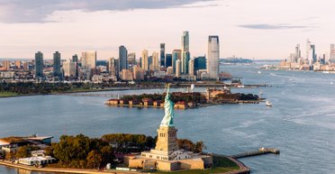 Нью-Йорку — 400 лет. 10 интересных эпизодов из истории славного города