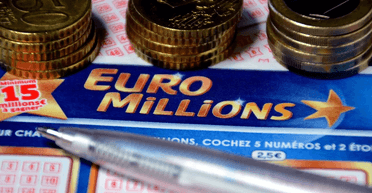 Чоловік виграв 30 млн фунтів стерлінгів і це повністю зруйнувало його життя