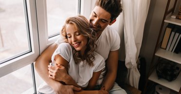 Обнимайтесь чаще. Ученые выяснили, что объятия повышают иммунитет и снижают стресс