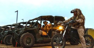 У розвідку на мопедах: морські піхотинці США випробовують електричні ендуро Zero MMX