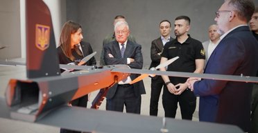 "Неймовірні інновації": спецпредставник Трампа похвалив Україну за виробництво дронів (фото)