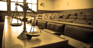 Суд не идет. Депутаты не могут собраться для очередного раунда борьбы с коррупцией