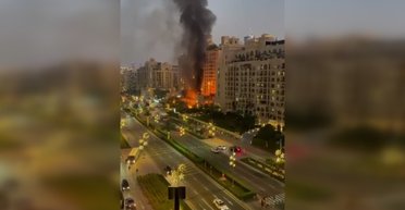 Иран массированно атакует ОАЭ: произошел прилет возле известного отеля, есть жертва и раненые (видео)