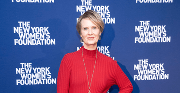 Зірка серіалу "Секс і місто" вийшла у світ у сукні українського бренду (фото)