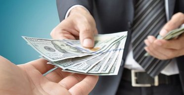 Адвокат из Киева пытался подкупить сотрудников НАБУ и САП: за что платил $200 тыс