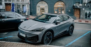 Названо найпопулярніші авто в Україні: це кросовери та електромобілі (фото)