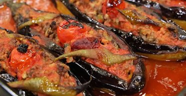 Идеальное сочетание: рецепт баклажанов, запеченных с мясом