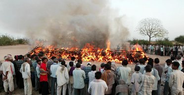 Ожив під час власного похорону: родина встигла оголосити про смерть у соцмережах