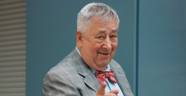 Ведучий "Миколиної погоди" здивував розміром своєї пенсії (фото)