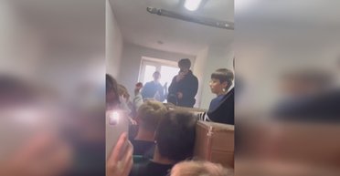 "Под Моргенштерна": во Львове суд наказал одного из учеников и родителей детей, которые пели русский рэп (видео)