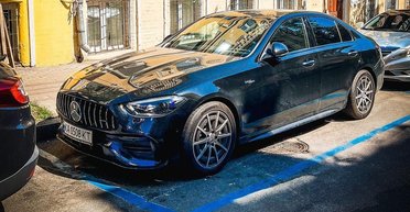 В Украине появился новый заряженный седан Mercedes-Benz (фото)