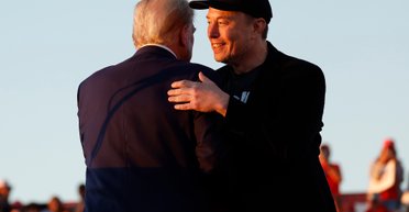 Илон Маск в ближайшее время уйдет с должности в DOGE: исчезнет ли он "с орбиты" Трампа, — Politico