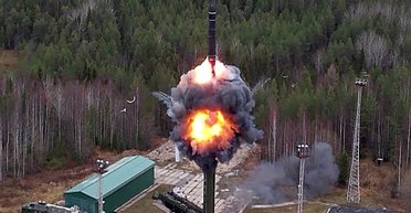 РФ не смогла запустить межконтинентальную ракету РС-24 "Ярс": в Defence Express назвали причины