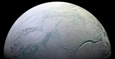 У спутника Сатурна есть пригодный для существования внеземной жизни океан, считают ученые
