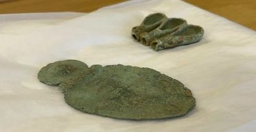 Чоловік знайшов 2000-річну ложку, яка "передбачає майбутнє": що стало відомо (фото)