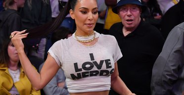 Кім Кардаш'ян вигулювала собаку Мадонни в обмін на прикраси, — ЗМІ